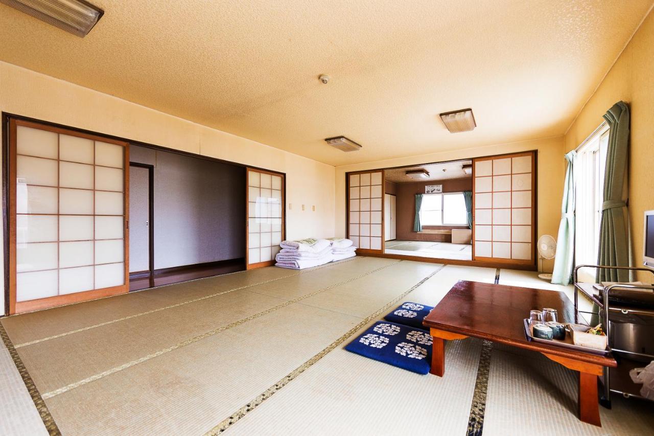 Hotel Minshuku Nihonkai Ishikari Exterior foto
